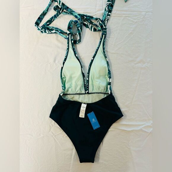 One Piece Deep V-neck Crisscross self tie Swimsuit - Picture 11 of 11